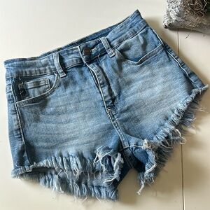 KanCan stretch cut-off shorts